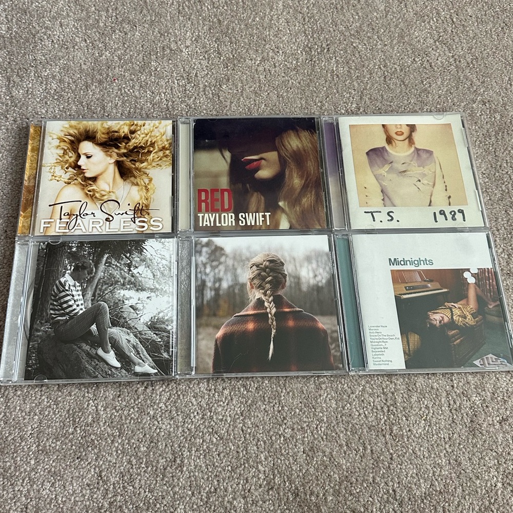 Taylor Swift CDs
